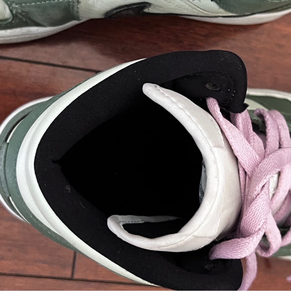 Nike Jordan 1 Mid Dutch Green - Picture 5 of 7